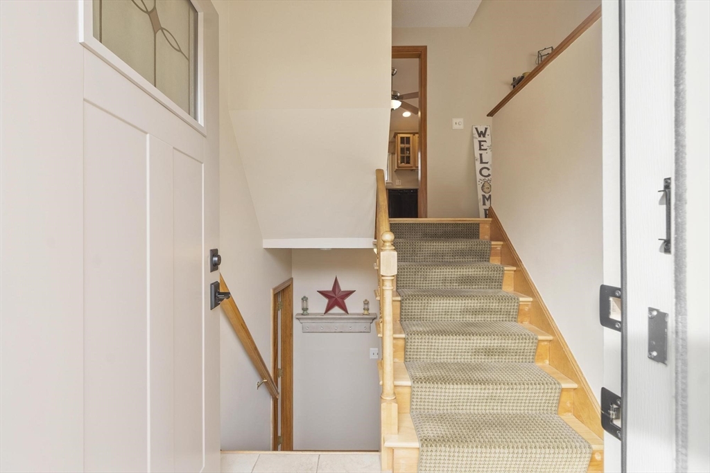 20 Hood Road Tewksbury, MA 01876 - Photo 12 of 22