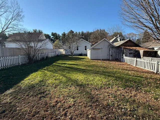 $89,900 | 95 West Street, Clintonville, WI 54929