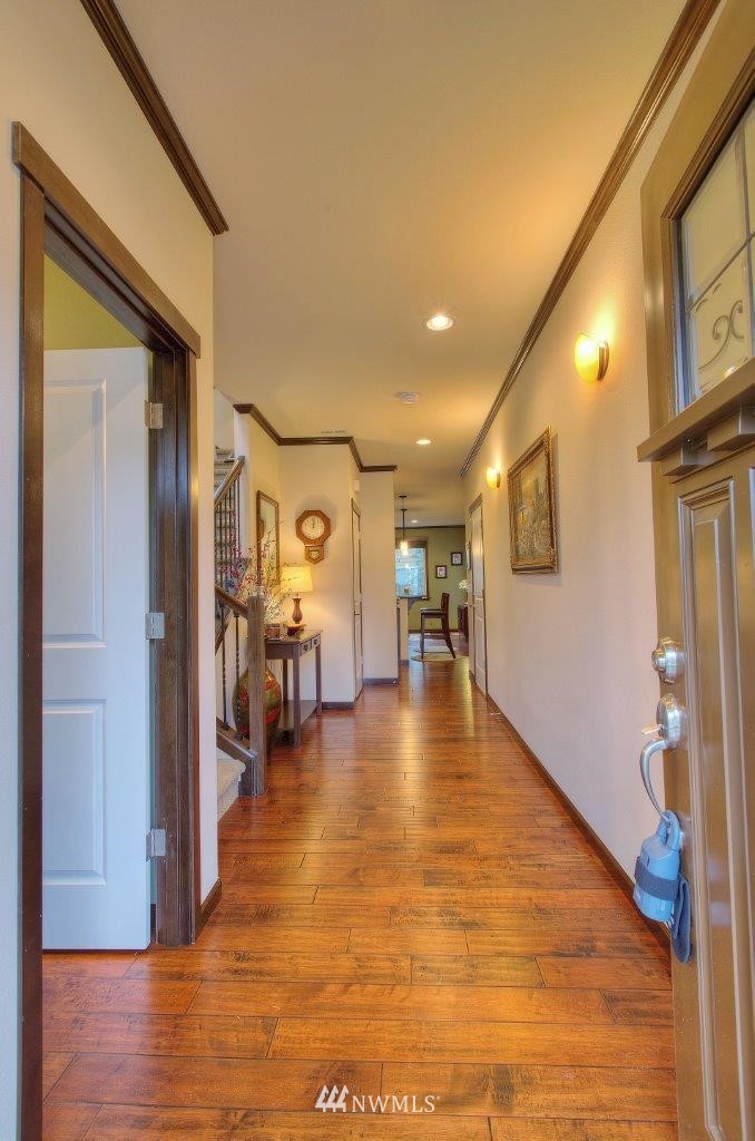 16038 120th Avenue Northeast Bothell, WA 98011 - Photo 2 of 16 Gallery Image 2