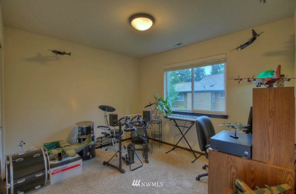 16038 120th Avenue Northeast Bothell, WA 98011 - Photo 12 of 16 Gallery Image 12