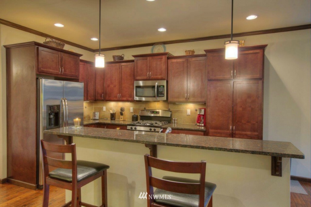 16038 120th Avenue Northeast Bothell, WA 98011 - Photo 4 of 16 Gallery Image 4