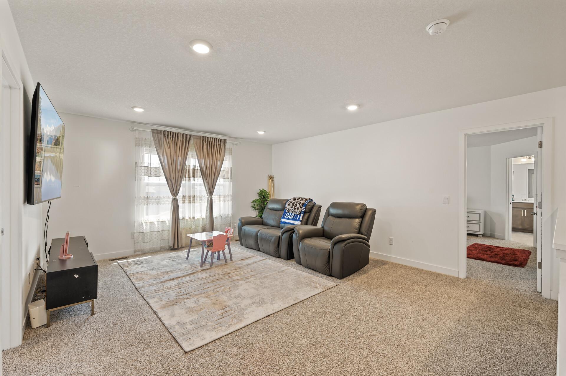 1901 Aztec Avenue Shakopee, MN 55379 - Photo 14 of 37