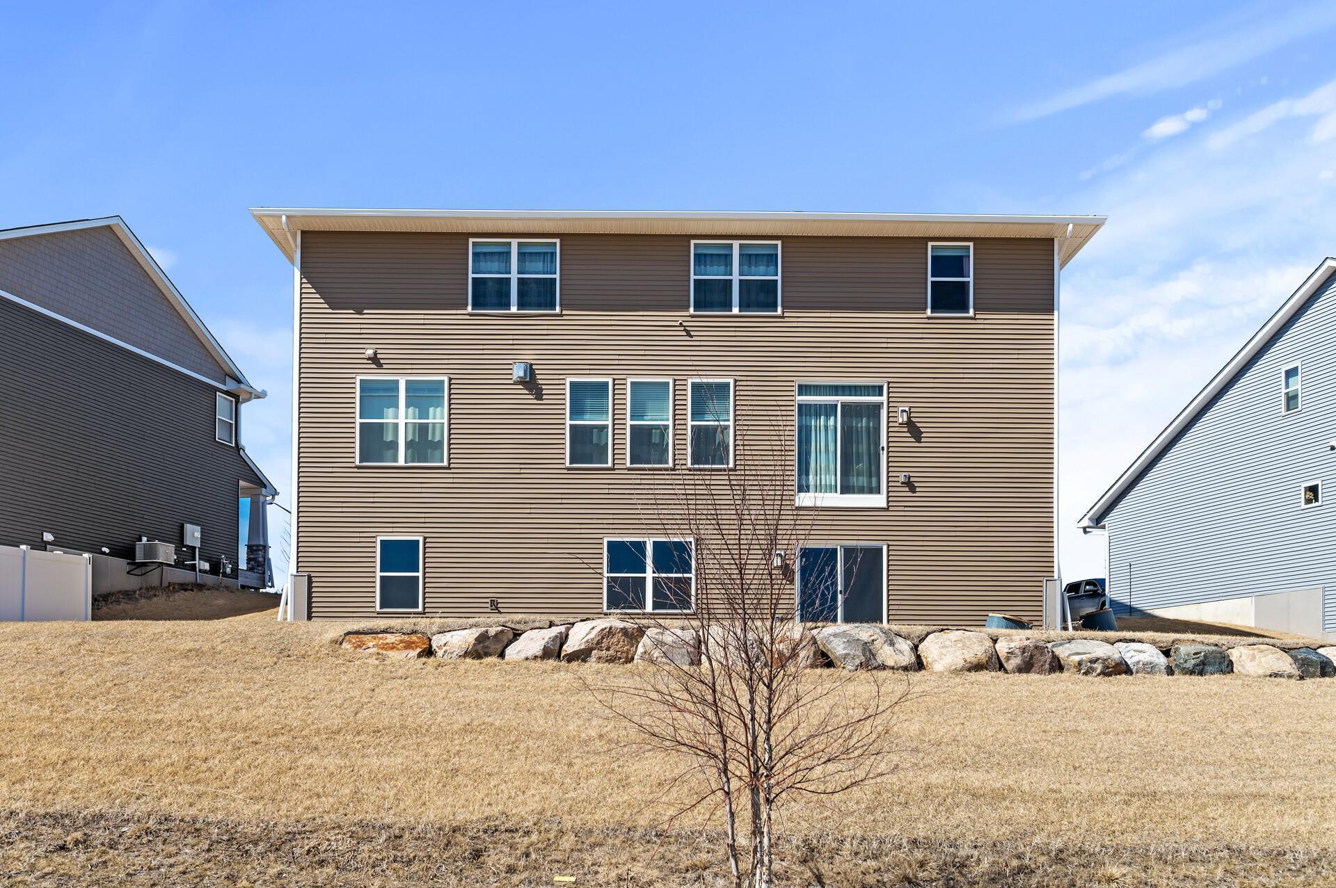 1901 Aztec Avenue Shakopee, MN 55379 - Photo 30 of 37