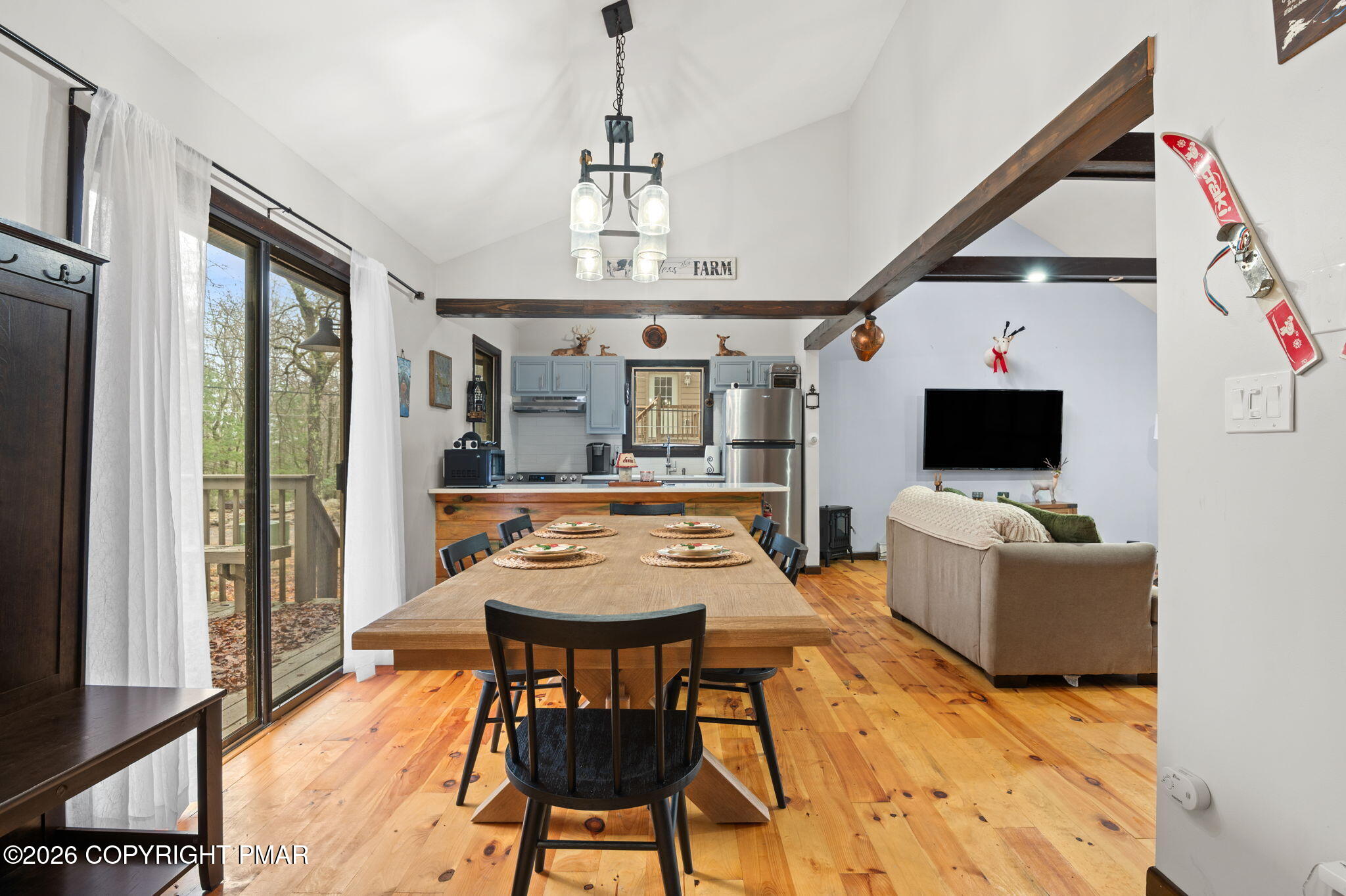 81 Split Rock Road Lake Harmony, PA 18624 - Photo 7 of 36 a outdoor space with furniture