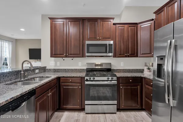 $525,000 | 14 Kyle Drive, Tinton Falls, NJ 07712