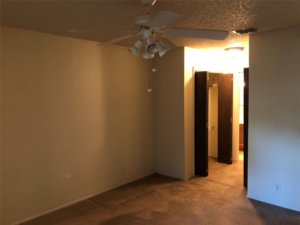 914 West Meadowmere Lane Austin, TX 78758 - Photo 24 of 28