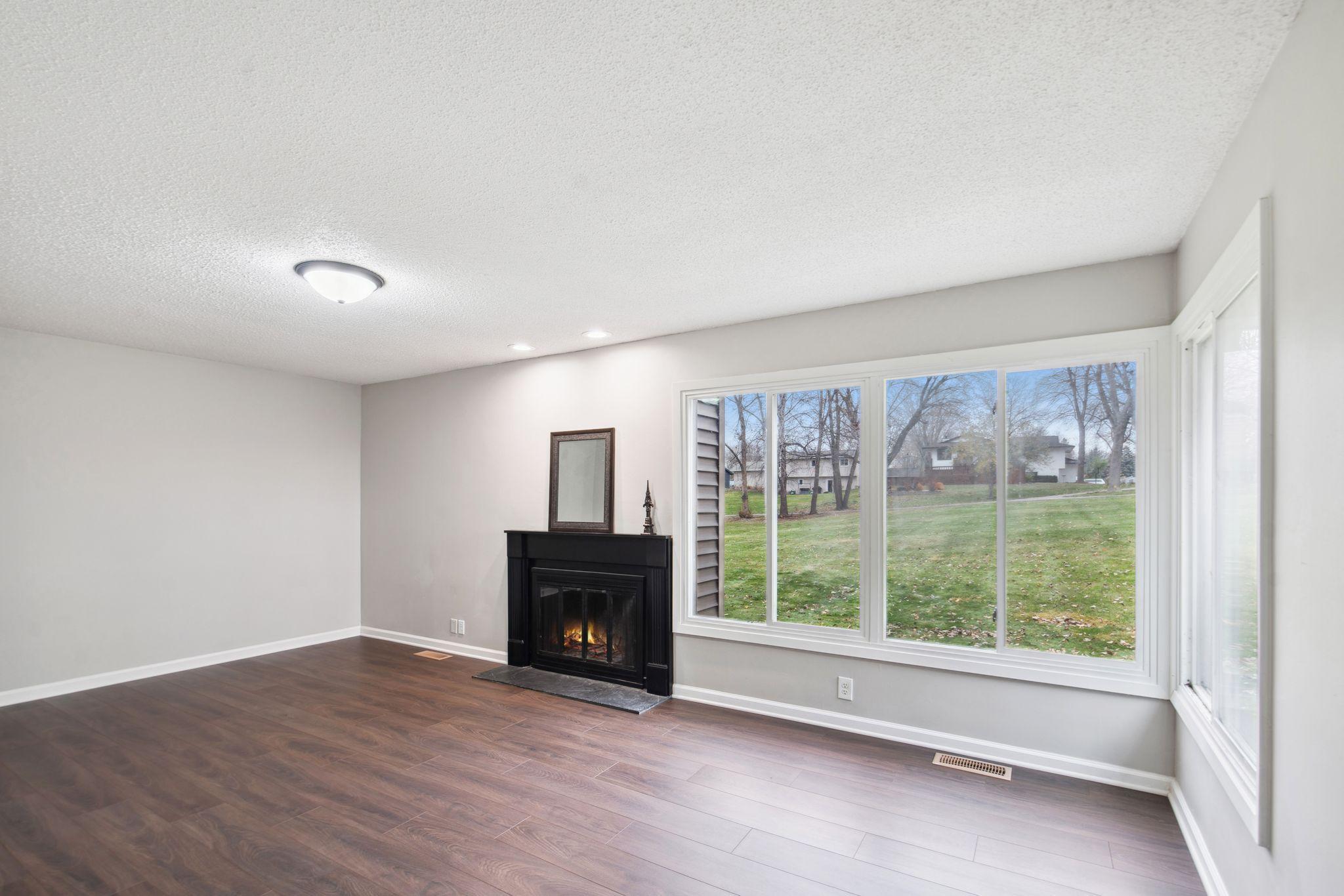 112715 Hundertmark Road Chaska, MN 55318 - Photo 3 of 30 Gallery Image 3