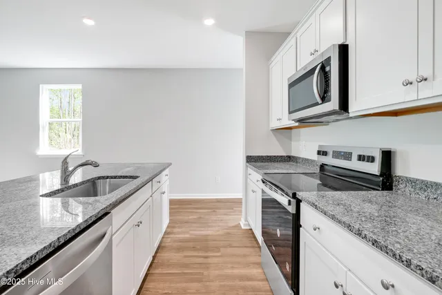 $365,990 | 410 Oak Knl Drive, Unit LOT 44, Jacksonville, NC 28540