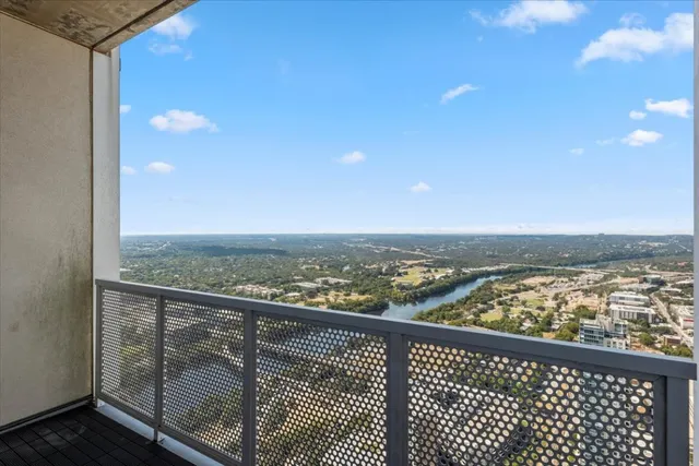 $20,500 | 301 West Avenue, Unit 5604, Austin, TX 78701