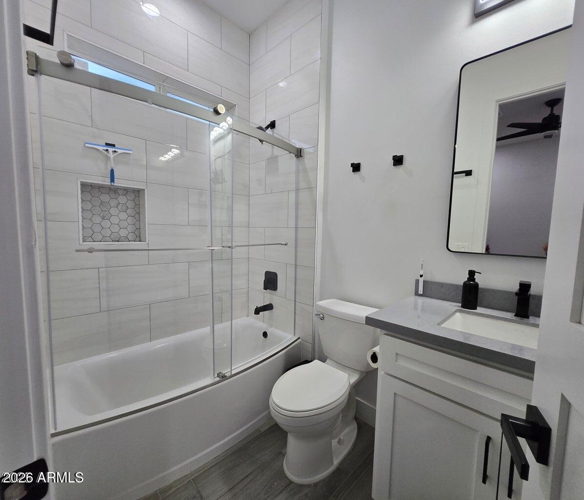 22417 West Lower Buckeye Road Buckeye, AZ 85326 - Photo 21 of 40 bathroom2