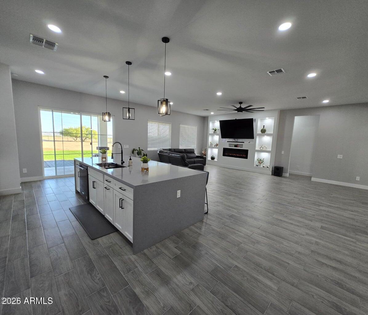 22417 West Lower Buckeye Road Buckeye, AZ 85326 - Photo 7 of 40 kitchen3