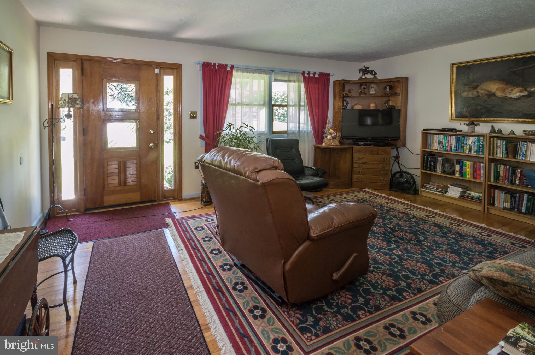2432 Appleton Road Elkton, MD 21921 - Photo 3 of 21 Living Room