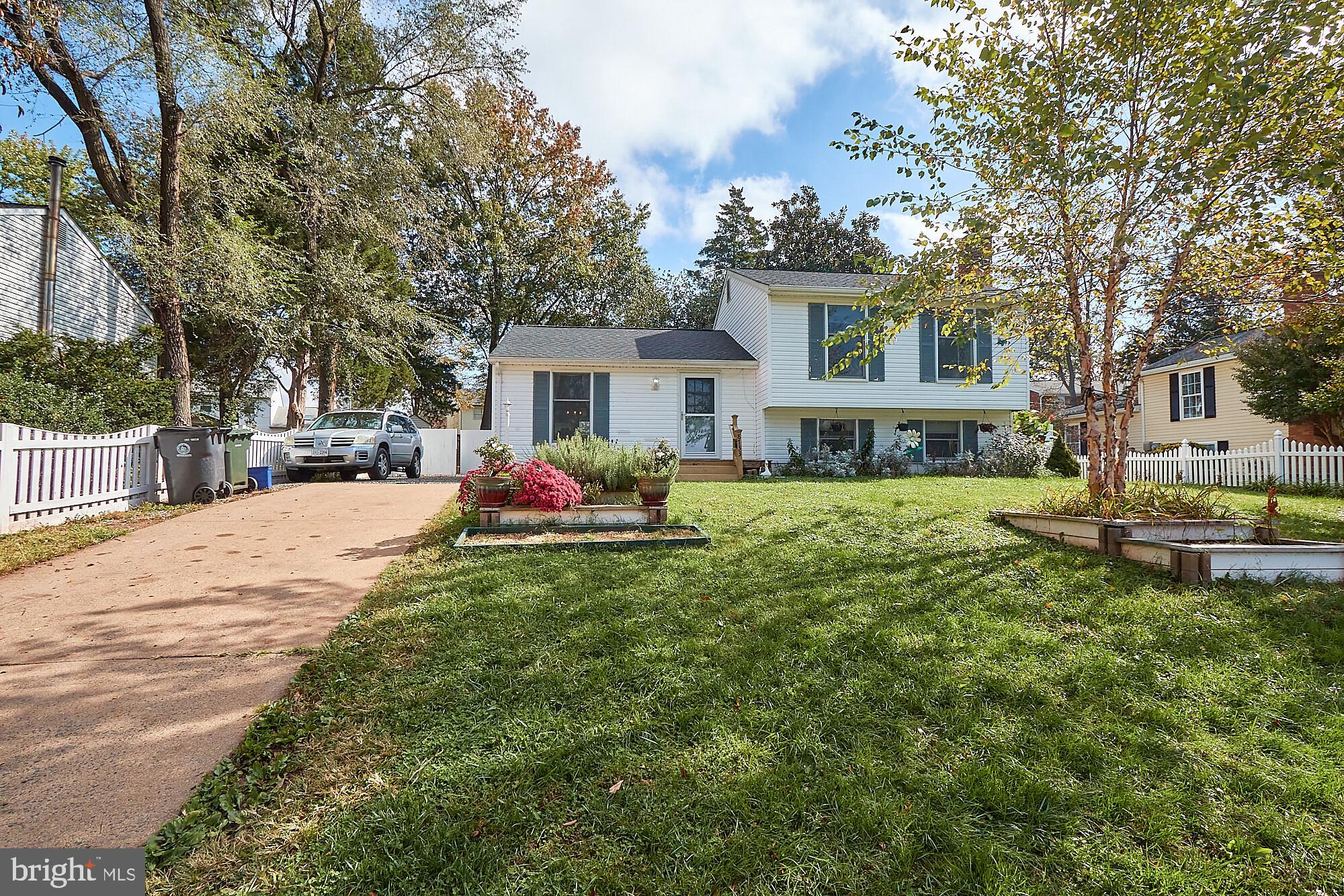 8733 Weems Road Manassas, VA 20110 - Photo 1 of 31 Gallery Image 1