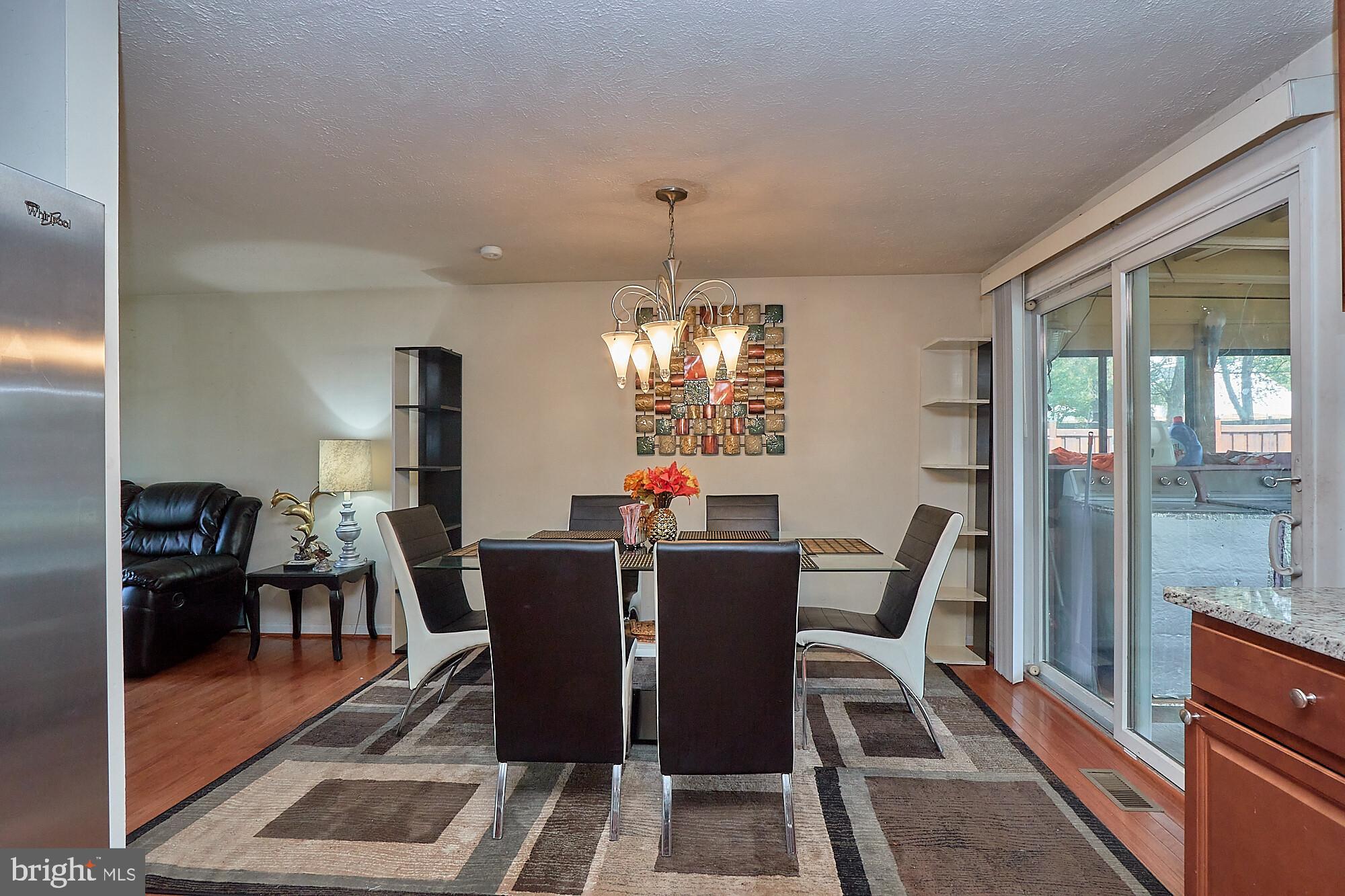 8733 Weems Road Manassas, VA 20110 - Photo 11 of 31 Gallery Image 11