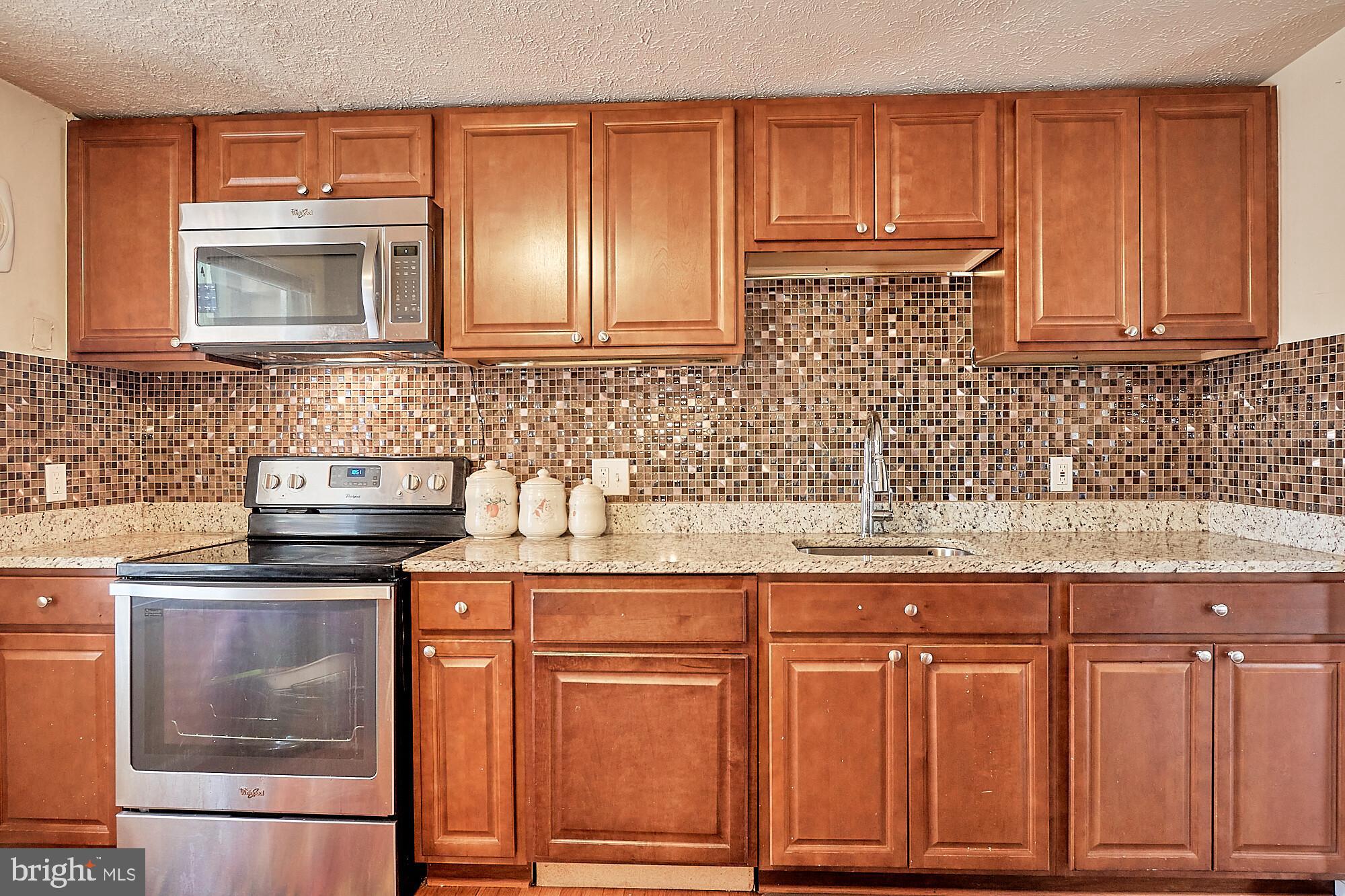 8733 Weems Road Manassas, VA 20110 - Photo 13 of 31 Gallery Image 13