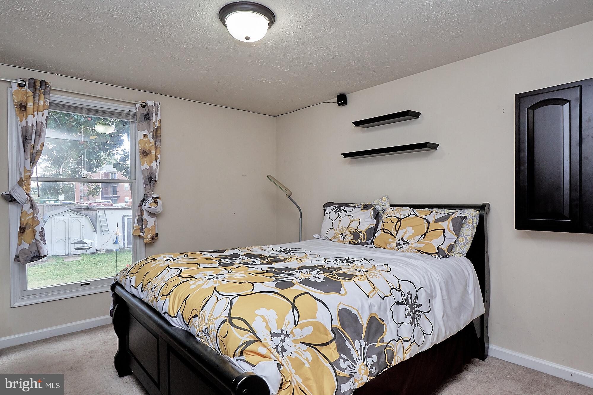 8733 Weems Road Manassas, VA 20110 - Photo 18 of 31 Gallery Image 18