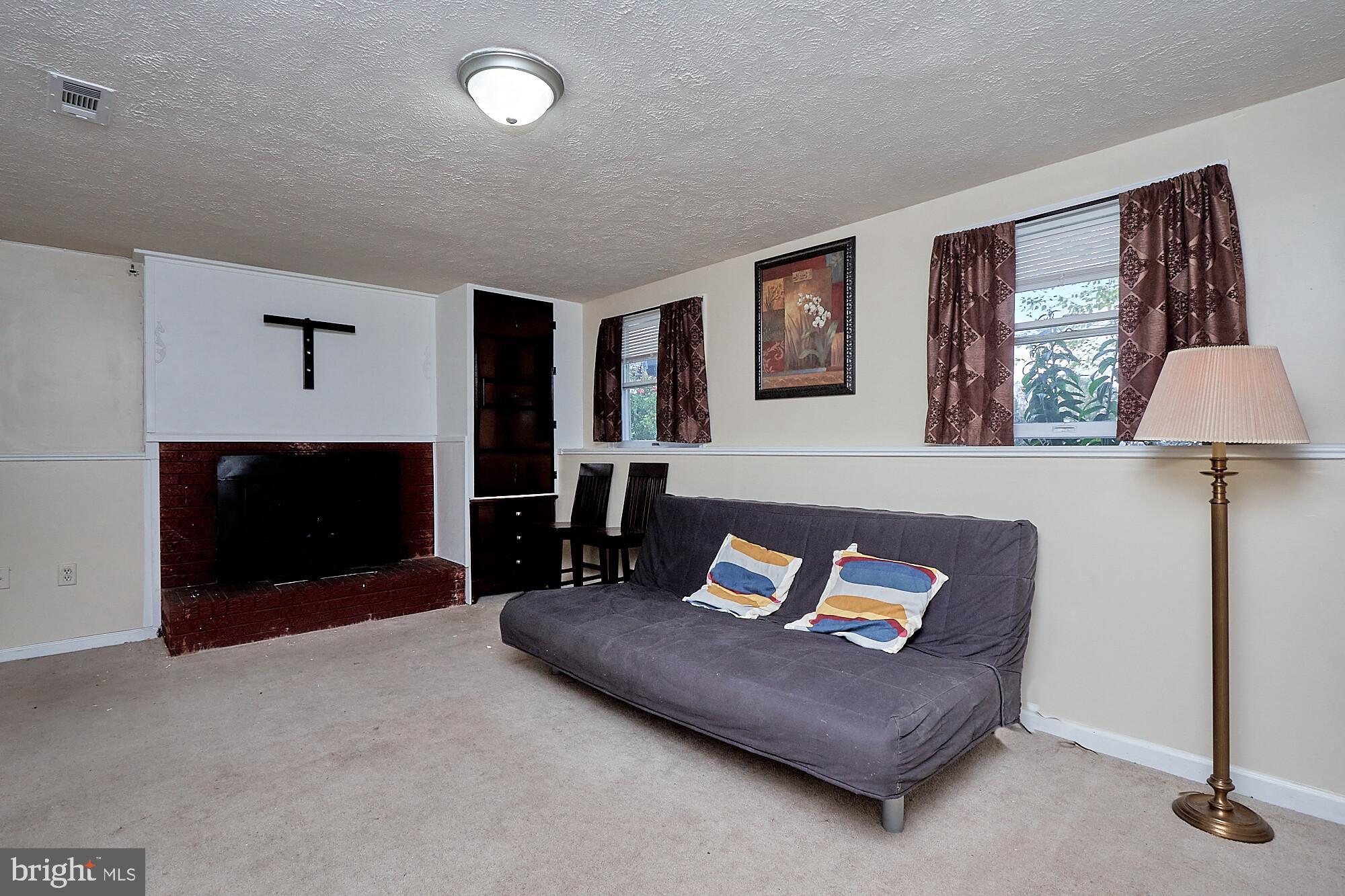8733 Weems Road Manassas, VA 20110 - Photo 23 of 31 Gallery Image 23