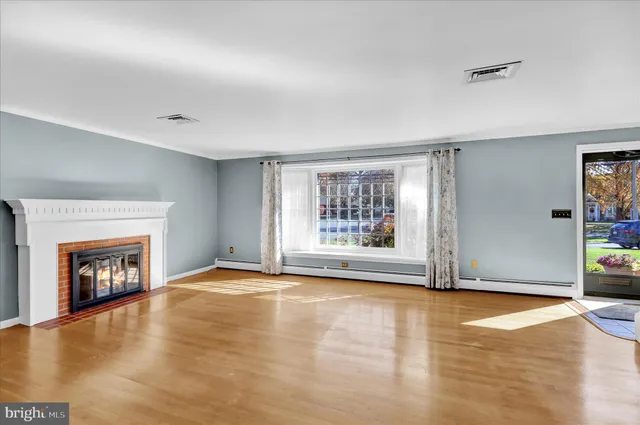 $384,900 | 1647 Oak Street, Lebanon, PA 17042