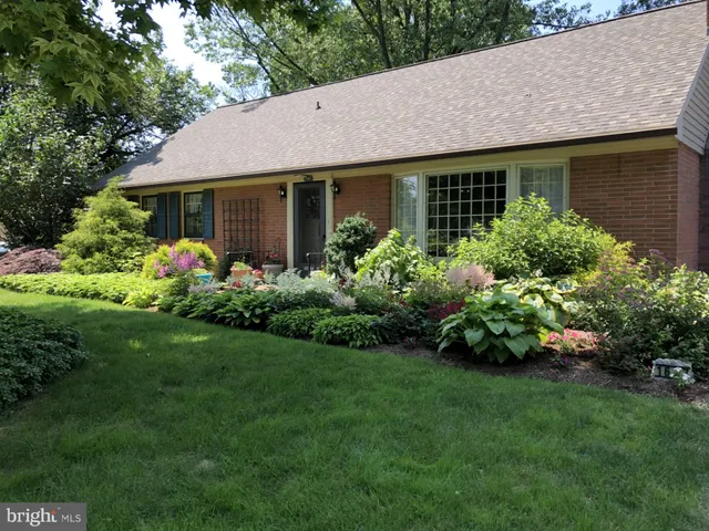 $384,900 | 1647 Oak Street, Lebanon, PA 17042