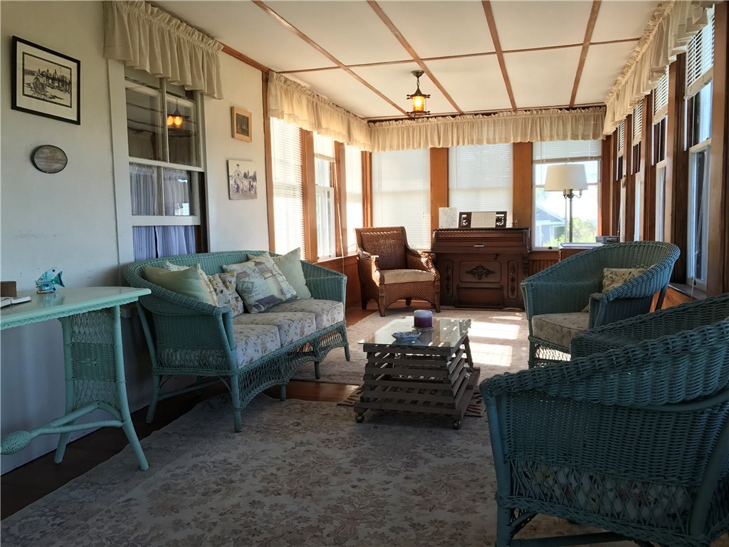 5 Pier Road Portsmouth, RI 02872 - Photo 13 of 33 Gallery Image 13