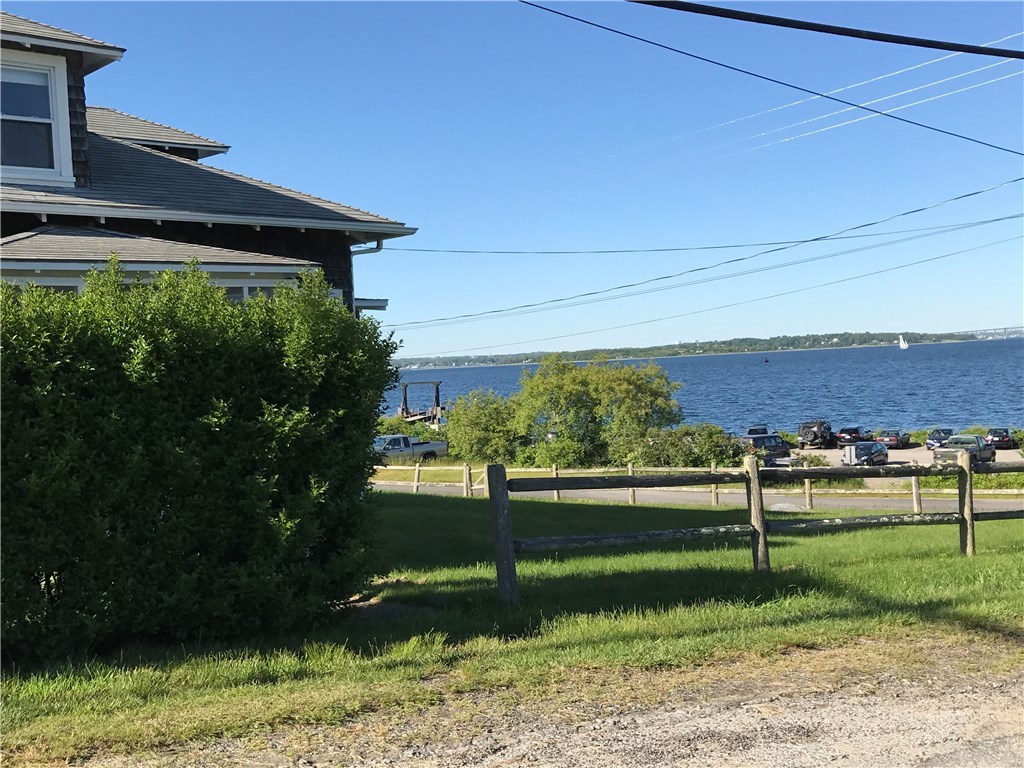 5 Pier Road Portsmouth, RI 02872 - Photo 5 of 33 Gallery Image 5