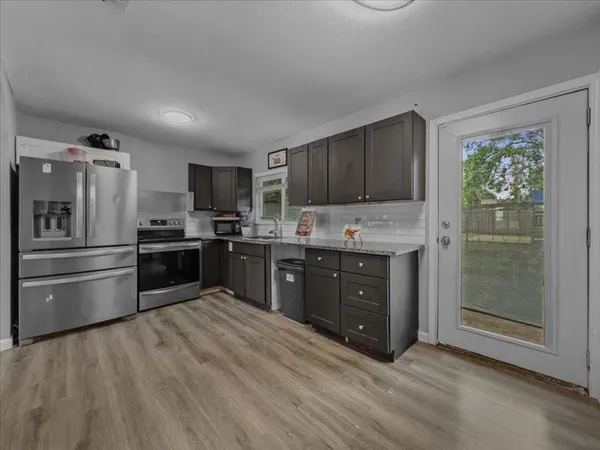 $220,000 | 1310 East Inwood Drive, Arlington, TX 76010