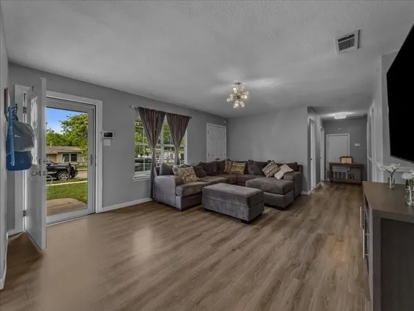 $220,000 | 1310 East Inwood Drive, Arlington, TX 76010