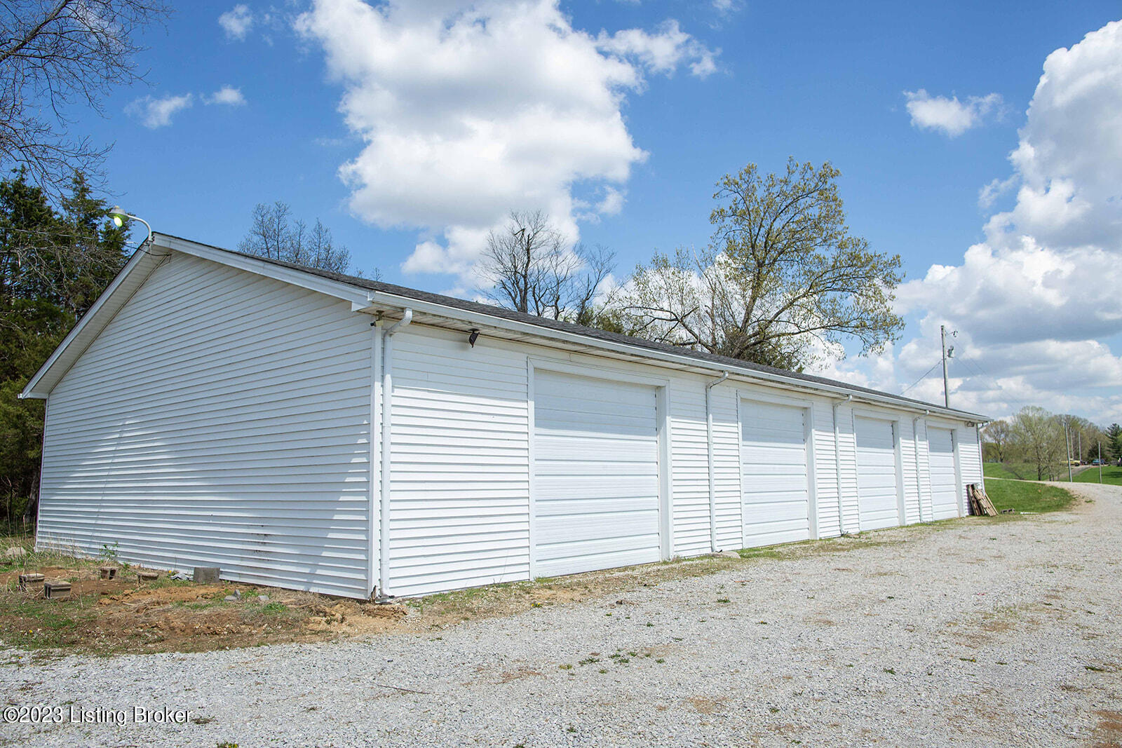 1929 Mt Zion Road Frankfort, KY 40601 - Photo 19 of 55 Exterior Small (18 of 54)