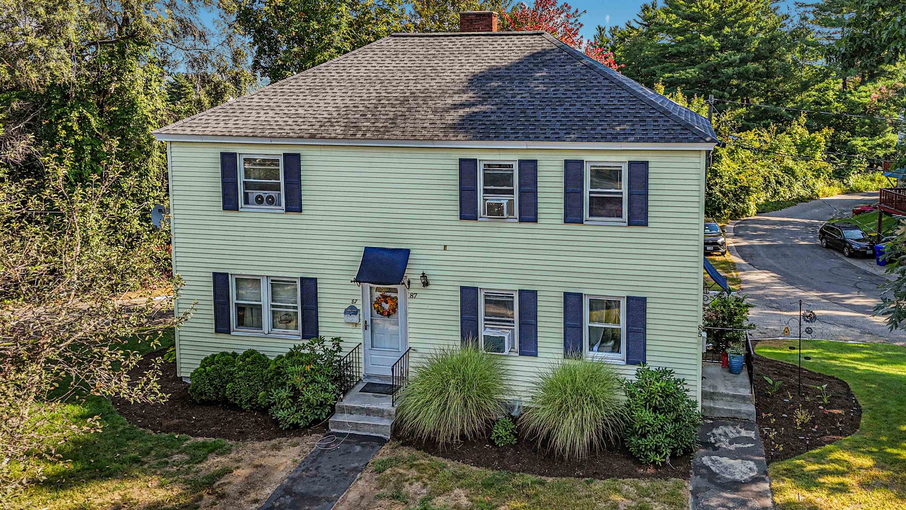 85 Merrow Street Manchester, NH 03104 - Photo 1 of 43