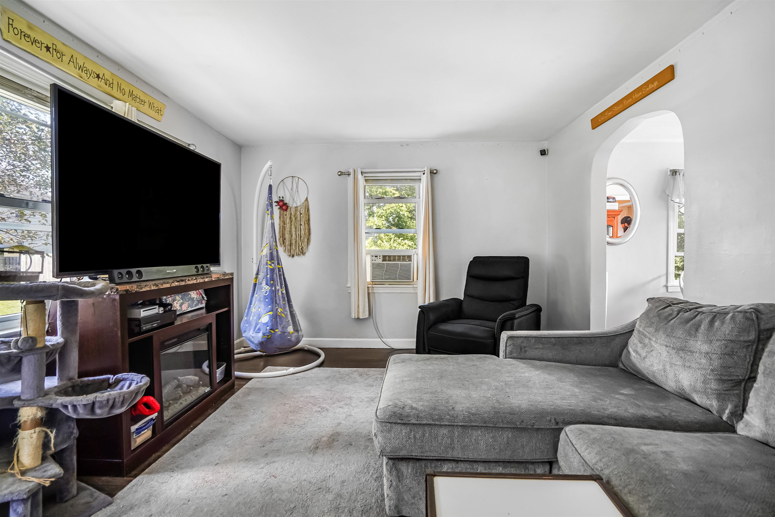 85 Merrow Street Manchester, NH 03104 - Photo 12 of 43