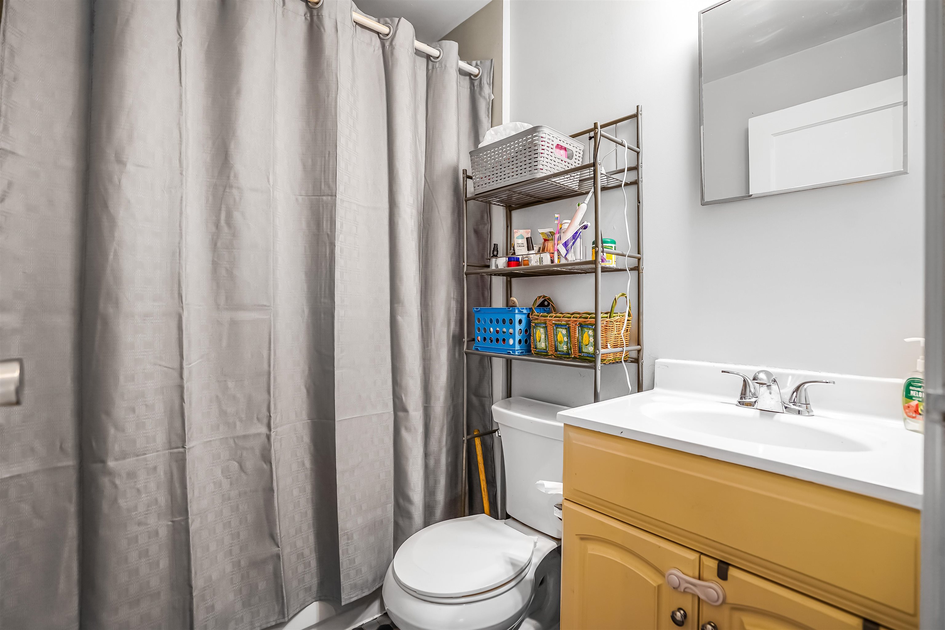 85 Merrow Street Manchester, NH 03104 - Photo 21 of 43