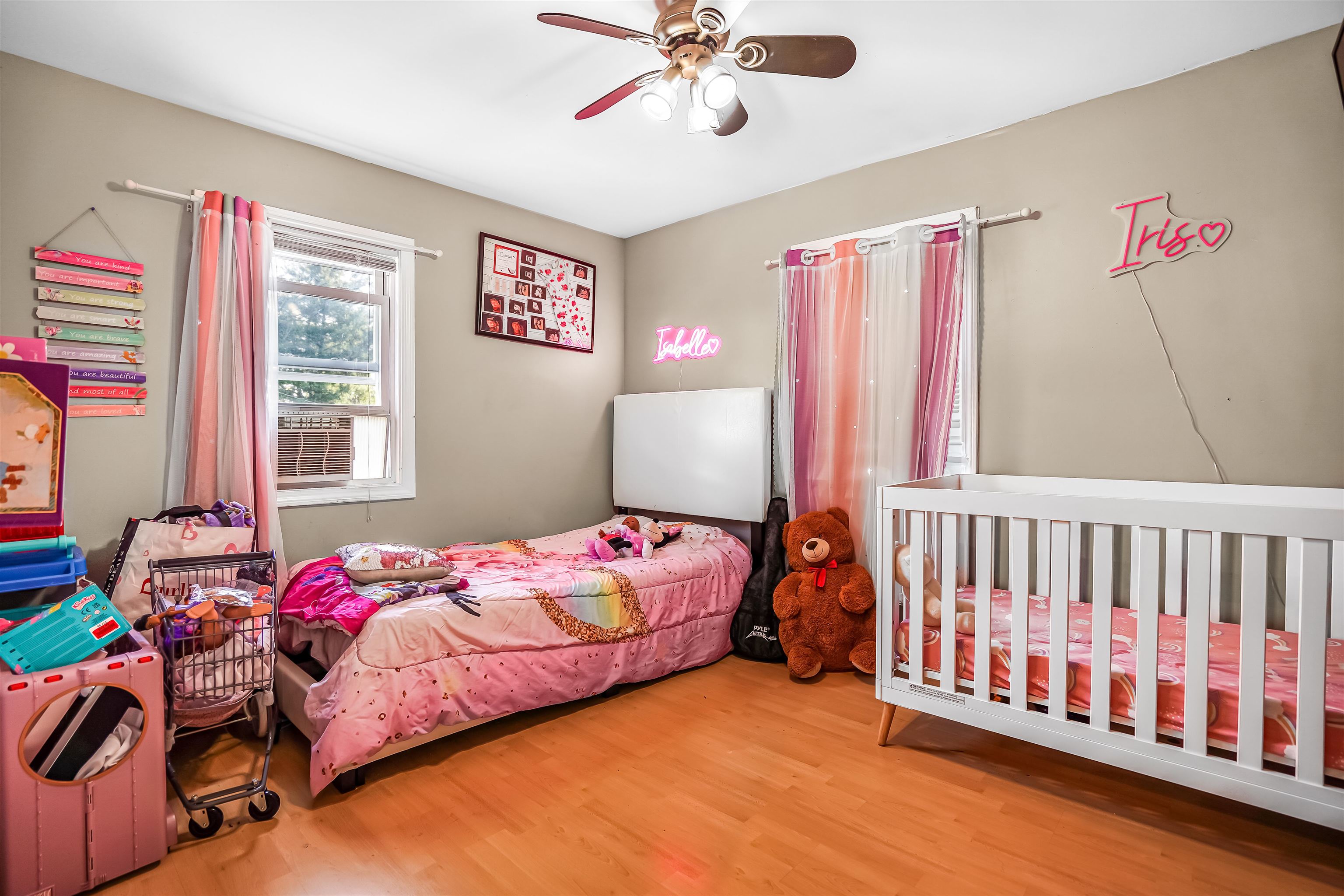 85 Merrow Street Manchester, NH 03104 - Photo 4 of 43