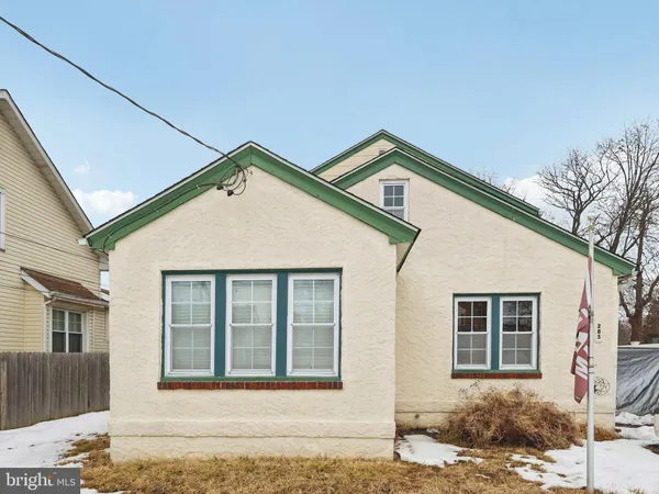 $359,900 | 285 Watson Avenue, Hamilton, NJ 08610