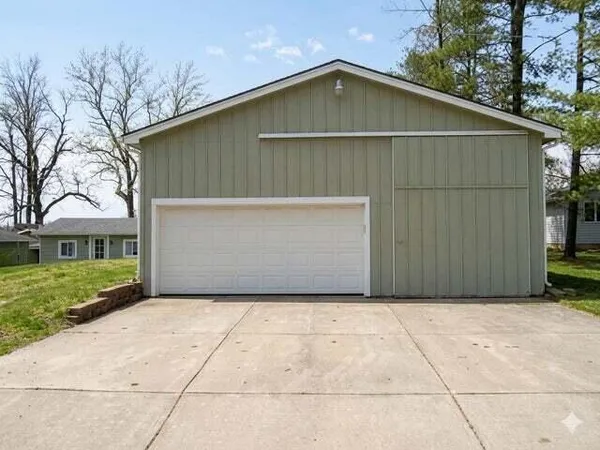 $519,900 | 16211 Pretty Lake Drive, Mecosta, MI 49332