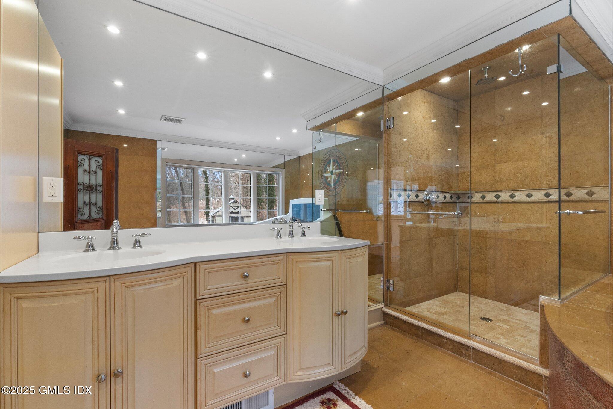 173 Stanwich Road Greenwich, CT 06830 - Photo 15 of 26 37-web-or-mls-173-stanwich-rd