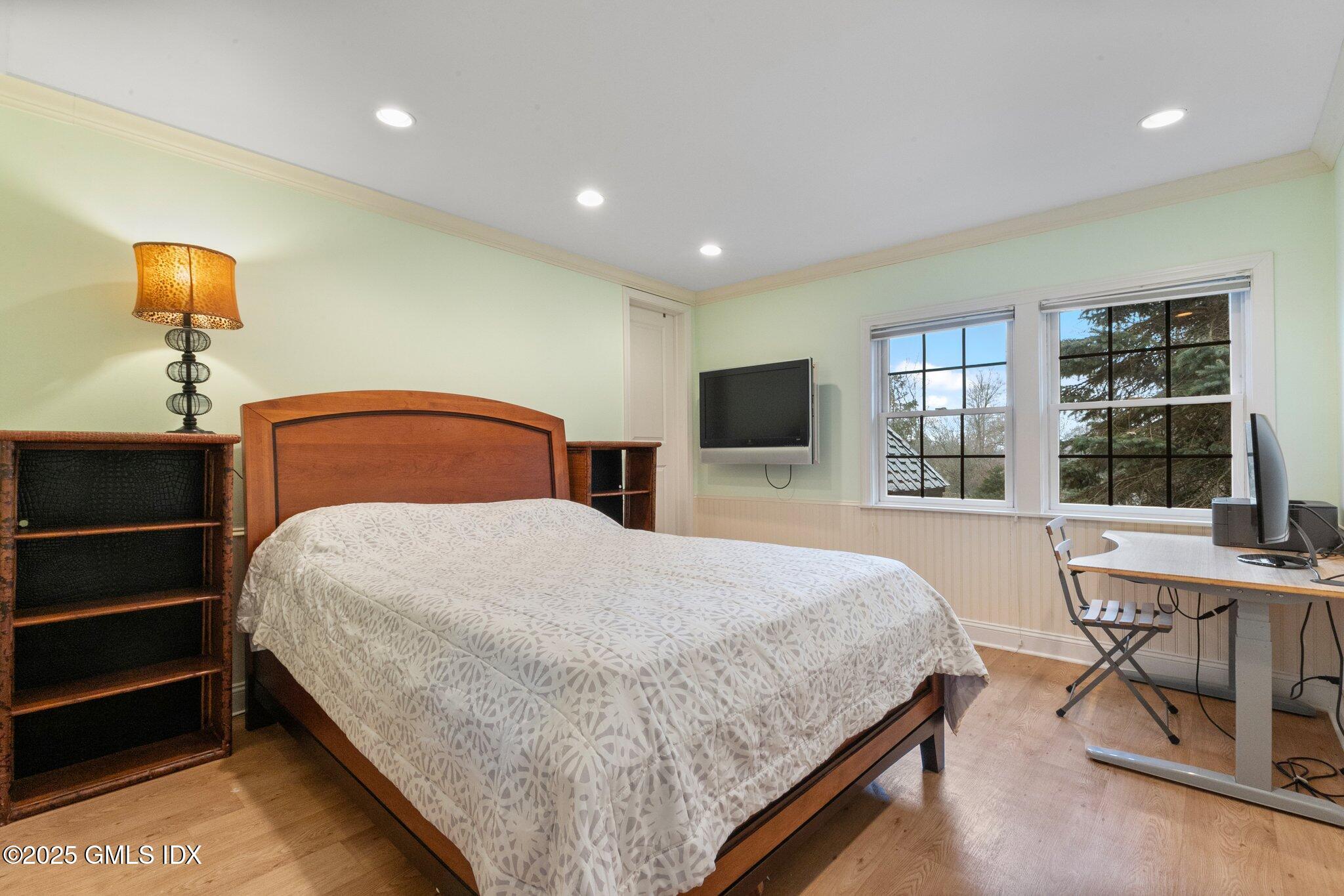173 Stanwich Road Greenwich, CT 06830 - Photo 16 of 26 30-web-or-mls-173-stanwich-rd