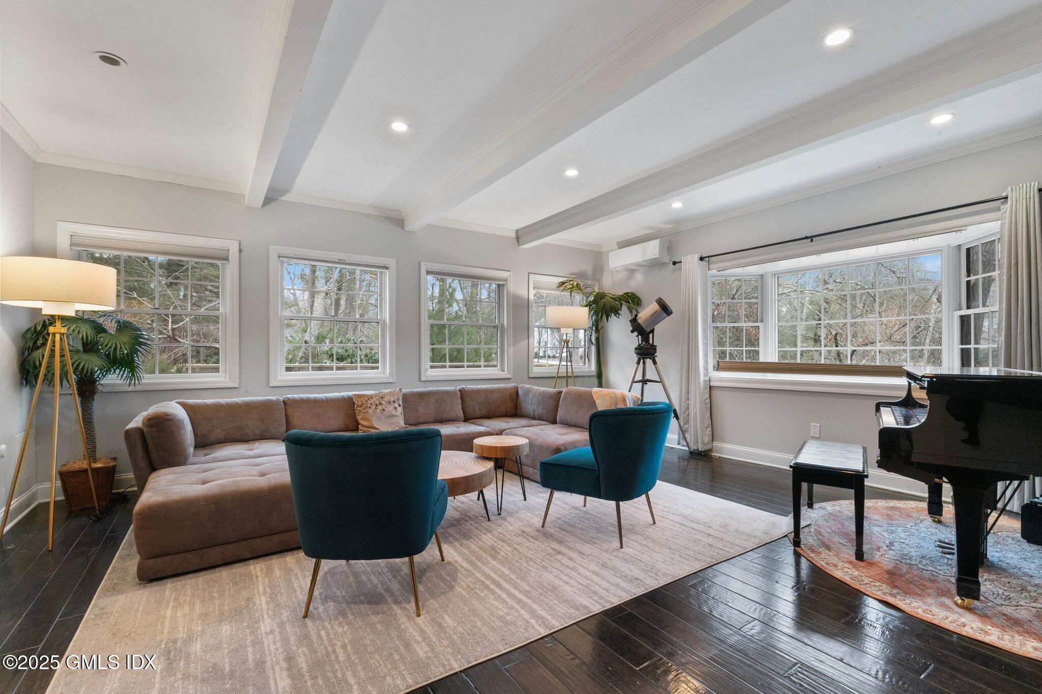 173 Stanwich Road Greenwich, CT 06830 - Photo 10 of 26 18-web-or-mls-173-stanwich-rd (1)