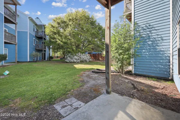 $180,000 | 4230 Wilshire Boulevard, Unit 104, Wilmington, NC 28403