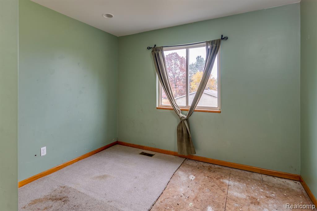 4059 Oakley Road Stockbridge, MI 49285 - Photo 18 of 28