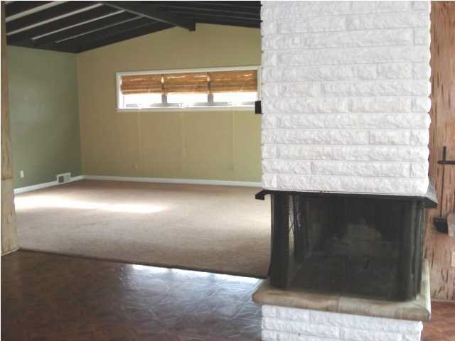 811 South Colony Road Evansville, IN 47714 - Photo 5 of 30 Gallery Image 5