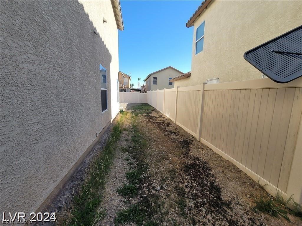 4202 Mango Tree Court Las Vegas, NV 89115 - Photo 4 of 30