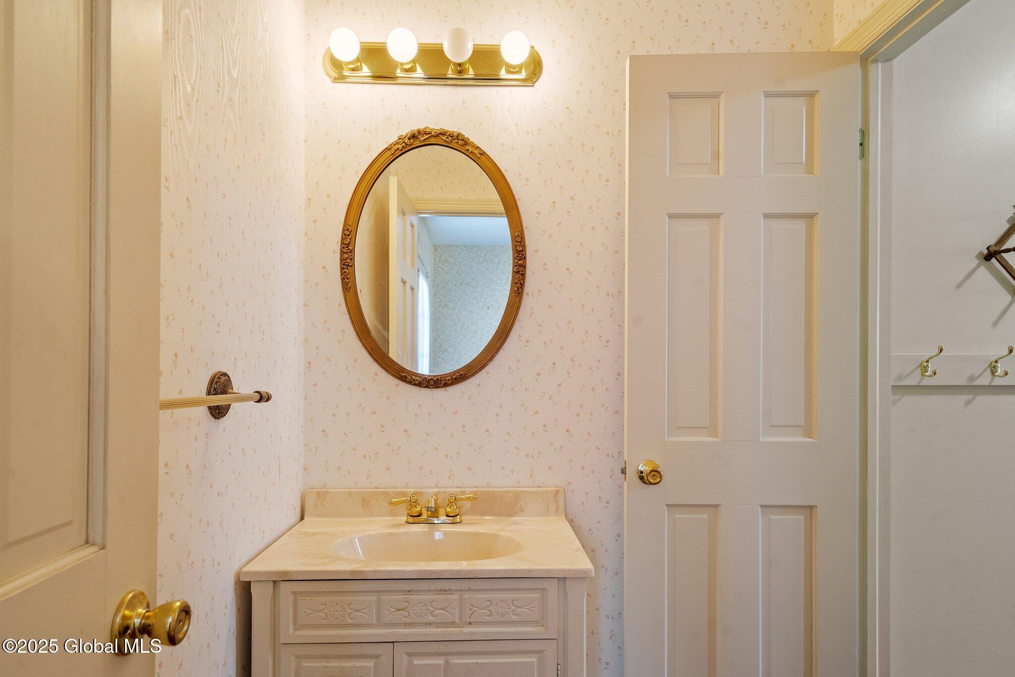 7 Tamarack Drive Bethlehem, NY 12054 - Photo 29 of 56 27-web-or-mls-7-tamarack-dr