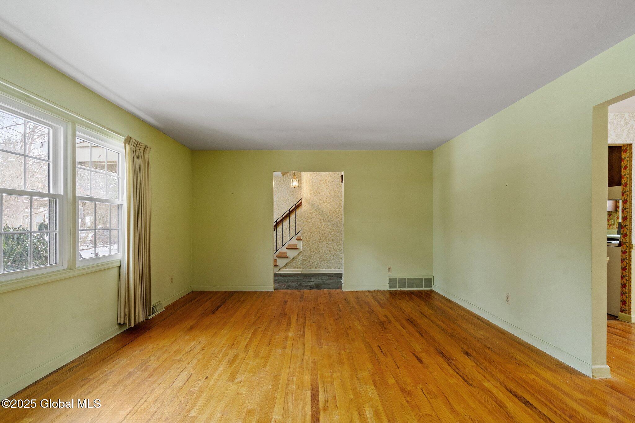 7 Tamarack Drive Bethlehem, NY 12054 - Photo 8 of 56 3-web-or-mls-7-tamarack-dr