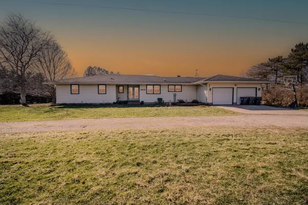 $464,900 | 8830 South 43rd Street, Scotts, MI 49088