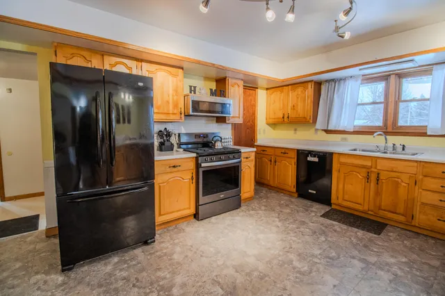 $475,000 | 8830 South 43rd Street, Scotts, MI 49088