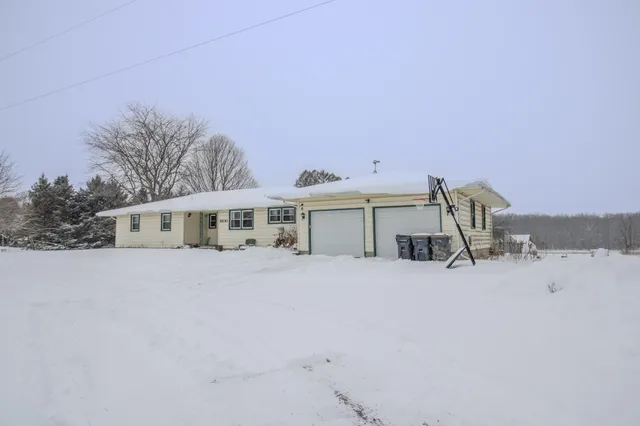 $475,000 | 8830 South 43rd Street, Scotts, MI 49088