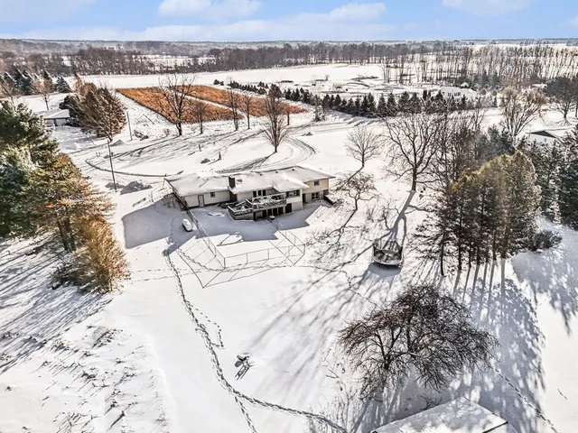 $475,000 | 8830 South 43rd Street, Scotts, MI 49088