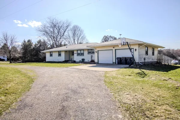 $455,000 | 8830 South 43rd Street, Scotts, MI 49088