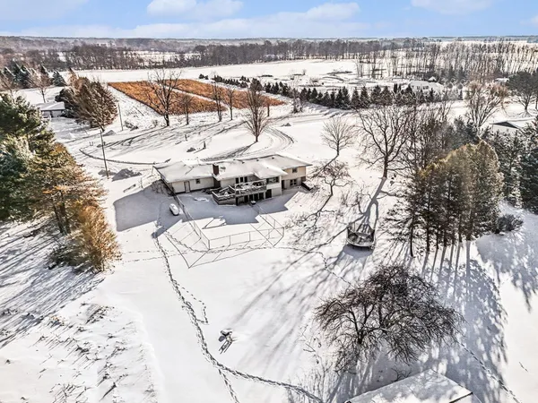 $455,000 | 8830 South 43rd Street, Scotts, MI 49088