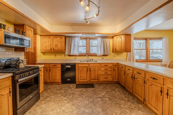 $455,000 | 8830 South 43rd Street, Scotts, MI 49088